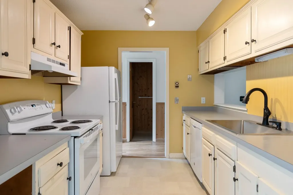 12 Brickyard Road Essex Junction VT 05452