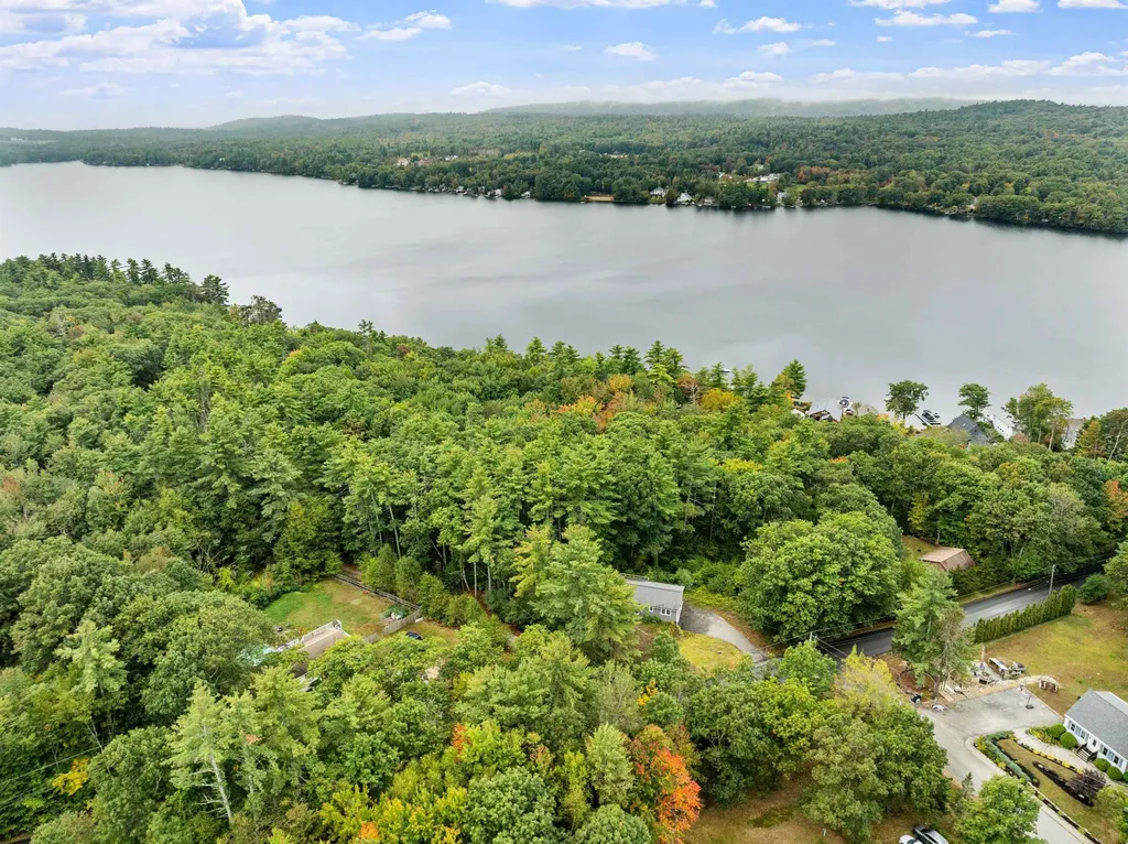 6 Whispering Pines Lane Northwood NH 03261