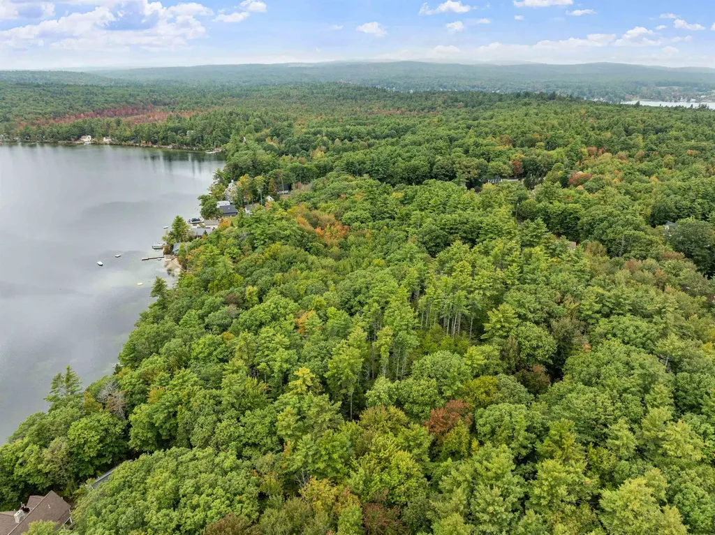 6 Whispering Pines Lane Northwood NH 03261