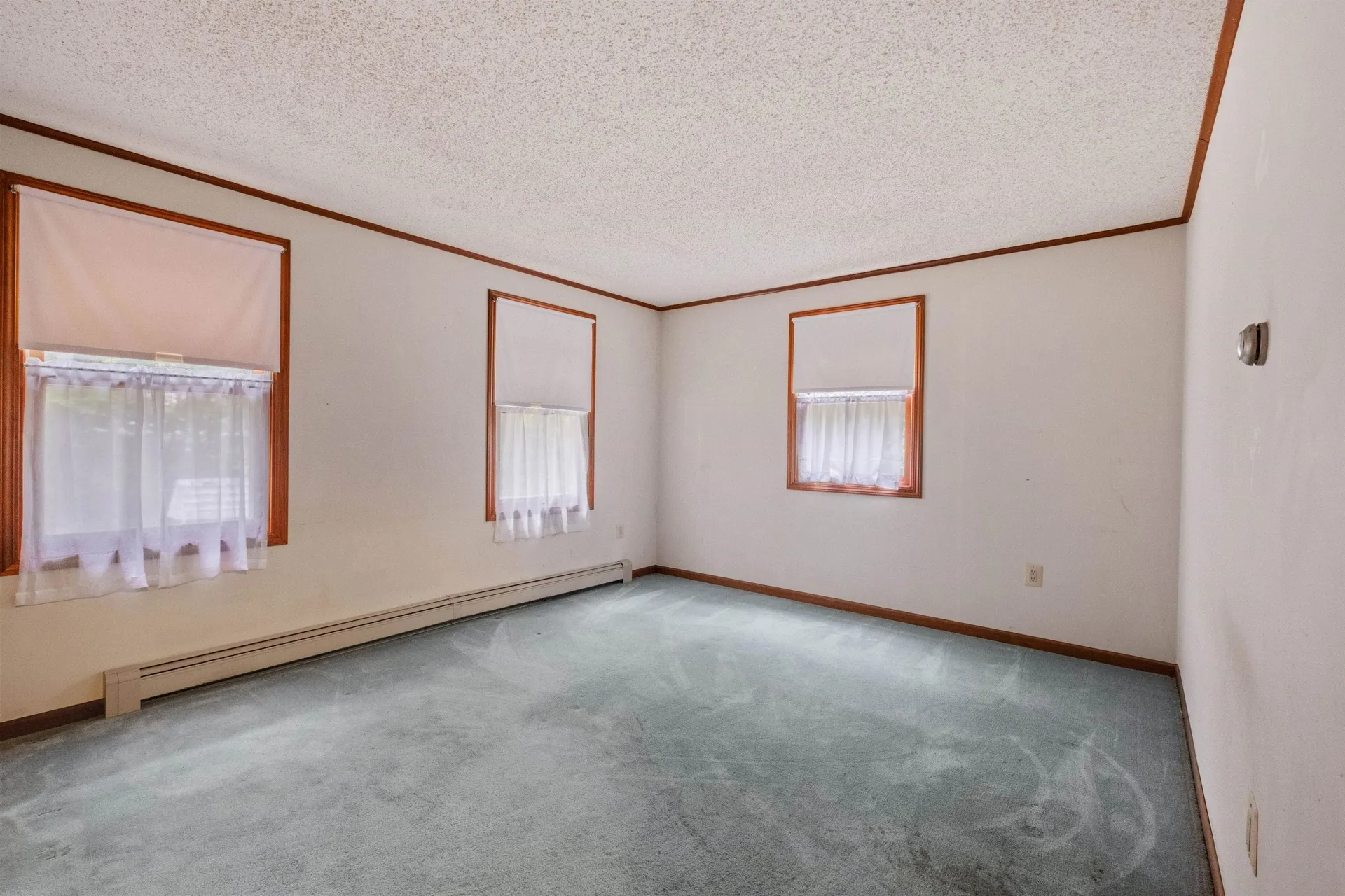 6 Whispering Pines Lane Northwood NH 03261