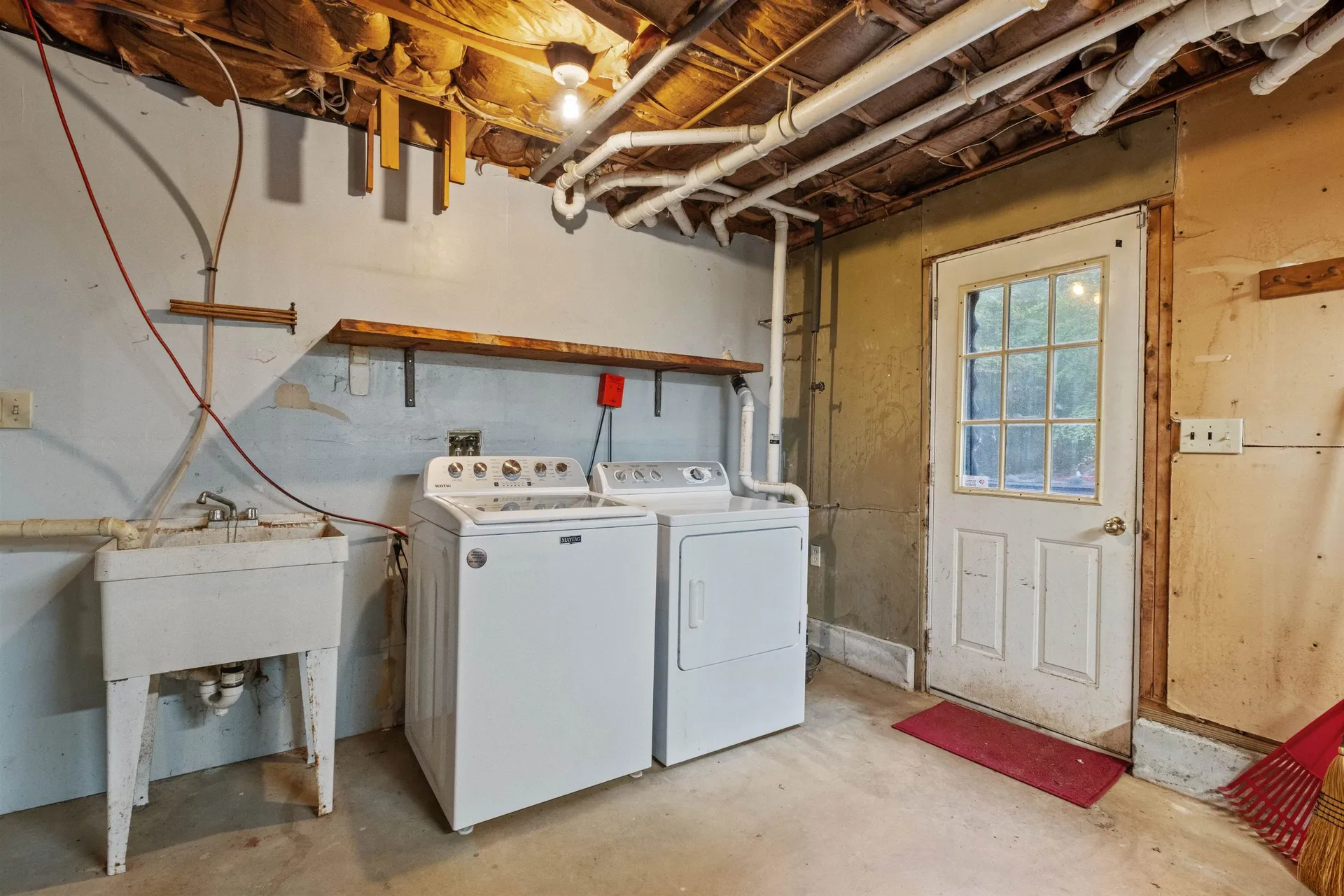 6 Whispering Pines Lane Northwood NH 03261