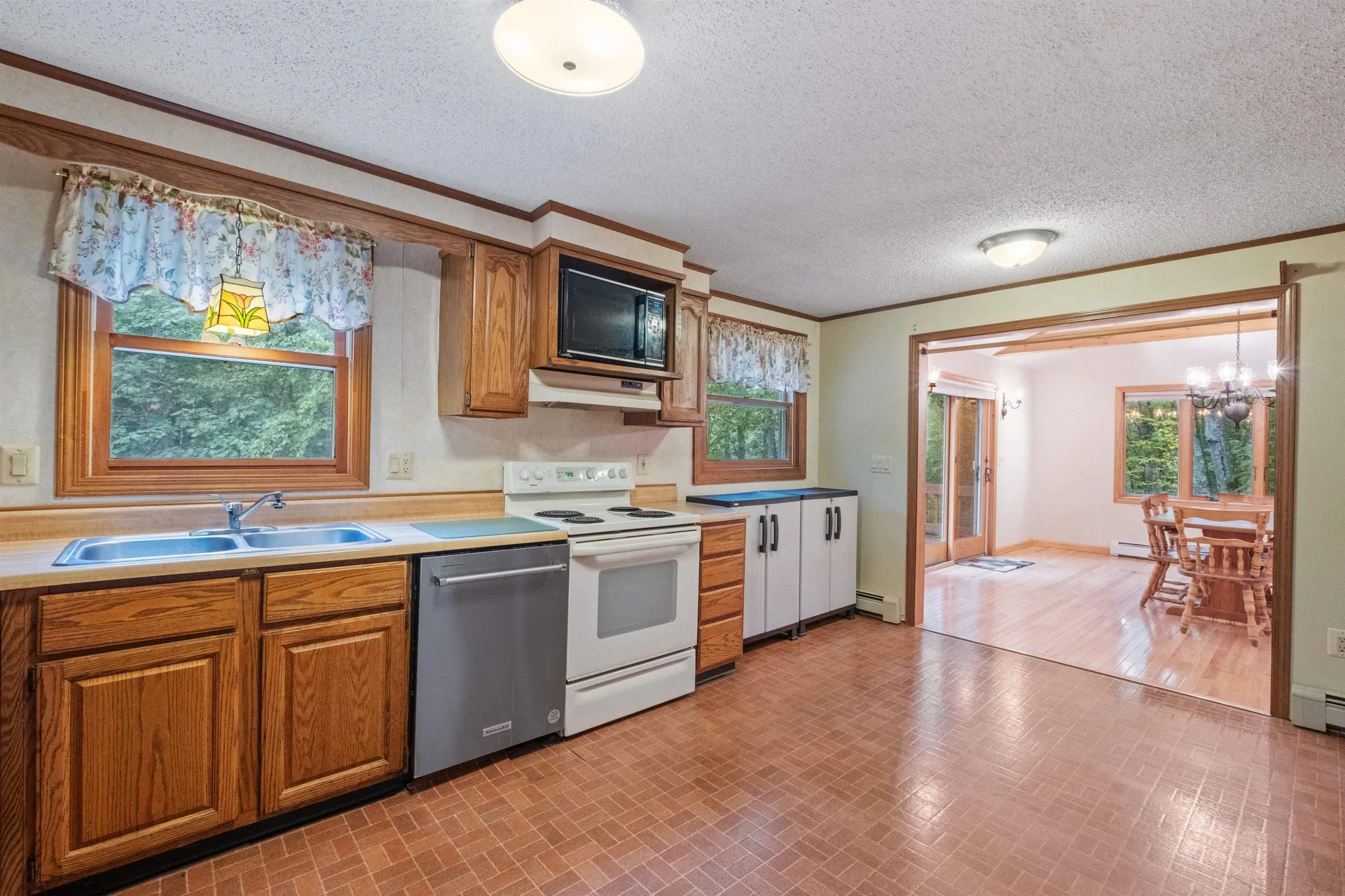 6 Whispering Pines Lane Northwood NH 03261