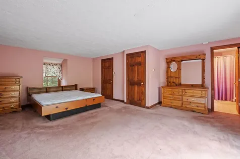 6 Whispering Pines Lane Northwood NH 03261