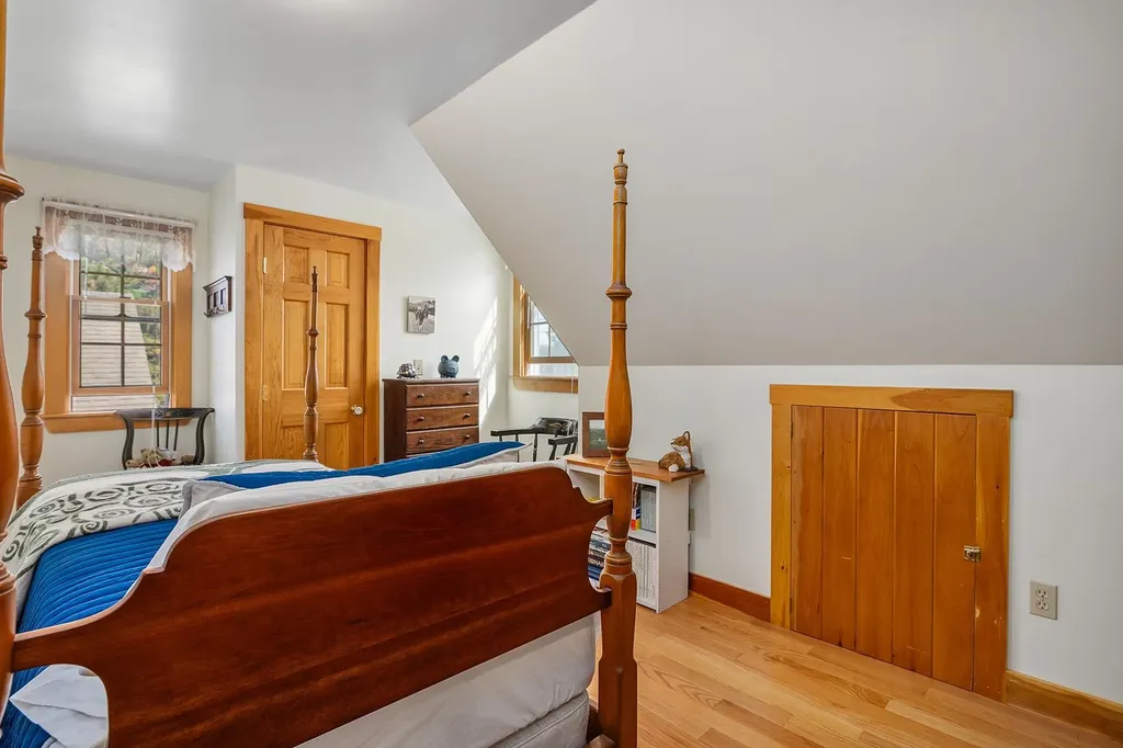 49 South Road North Hampton NH 03862