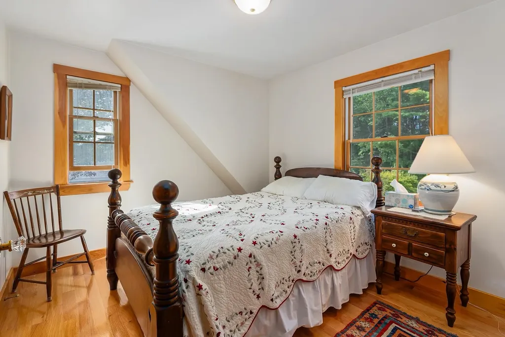 49 South Road North Hampton NH 03862