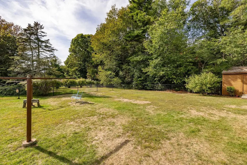 49 South Road North Hampton NH 03862