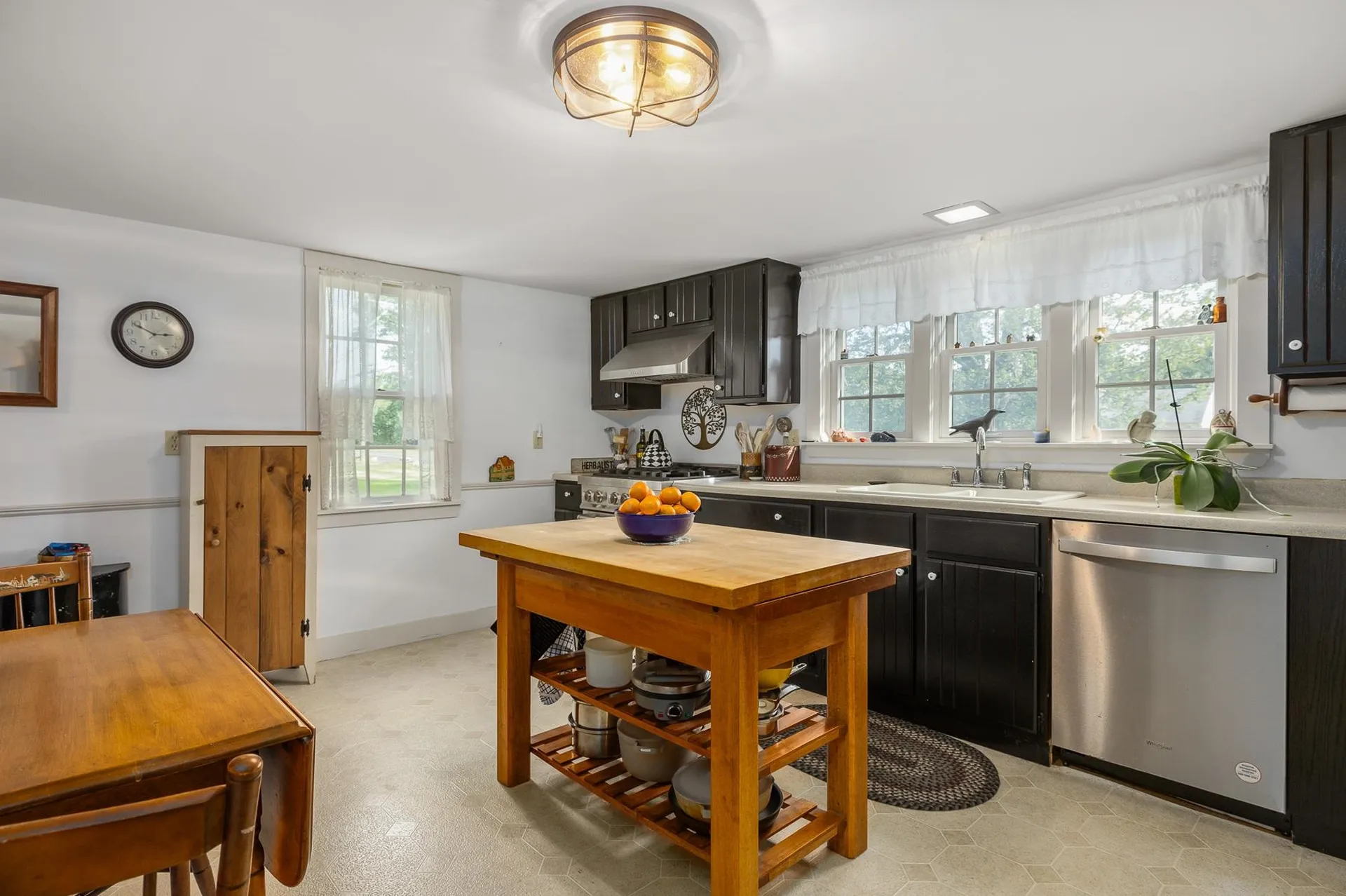 49 South Road North Hampton NH 03862