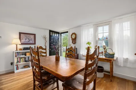 49 South Road North Hampton NH 03862