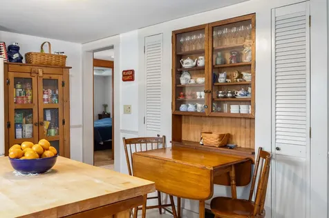 49 South Road North Hampton NH 03862