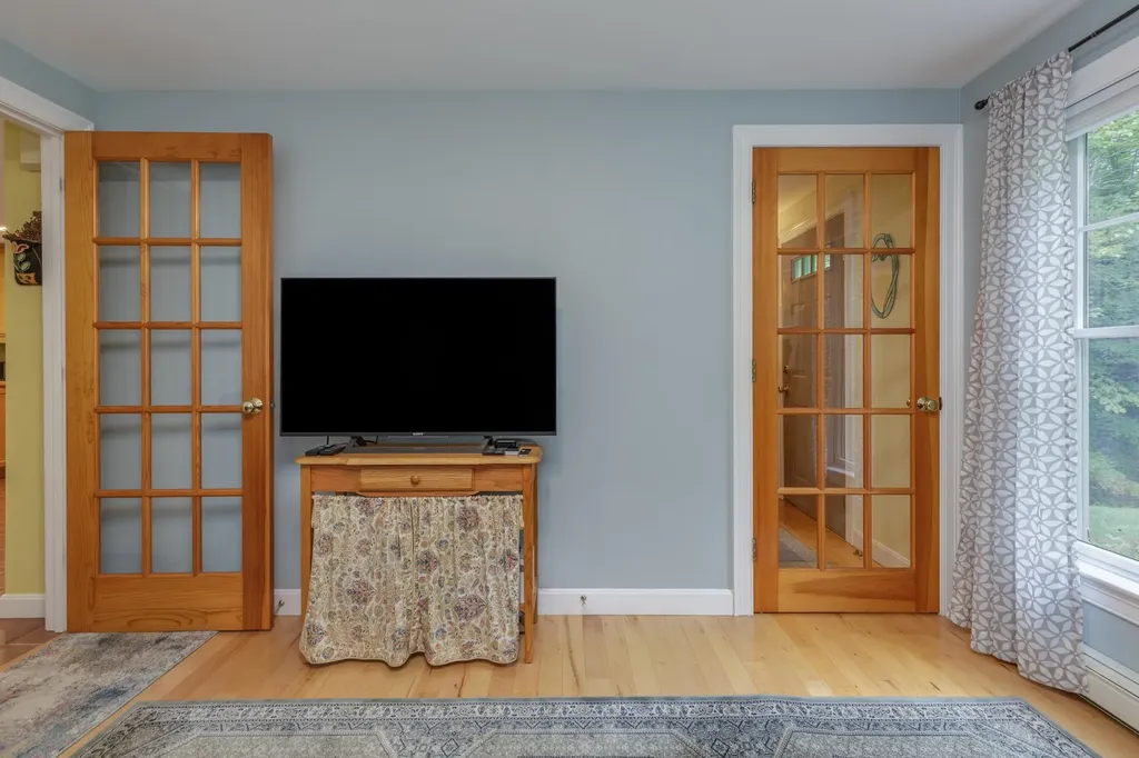 834 Borough Road Pembroke NH 03275