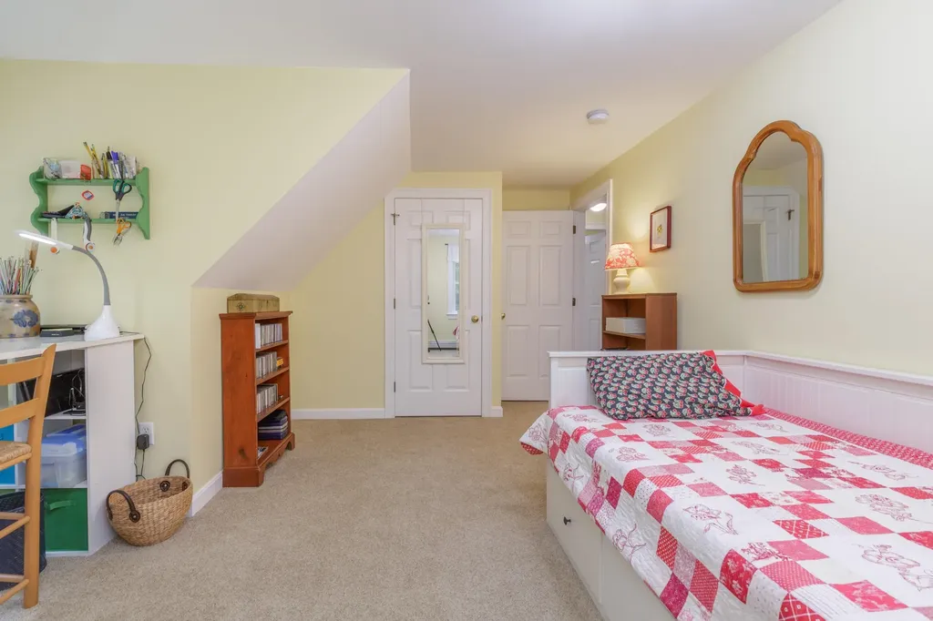 834 Borough Road Pembroke NH 03275