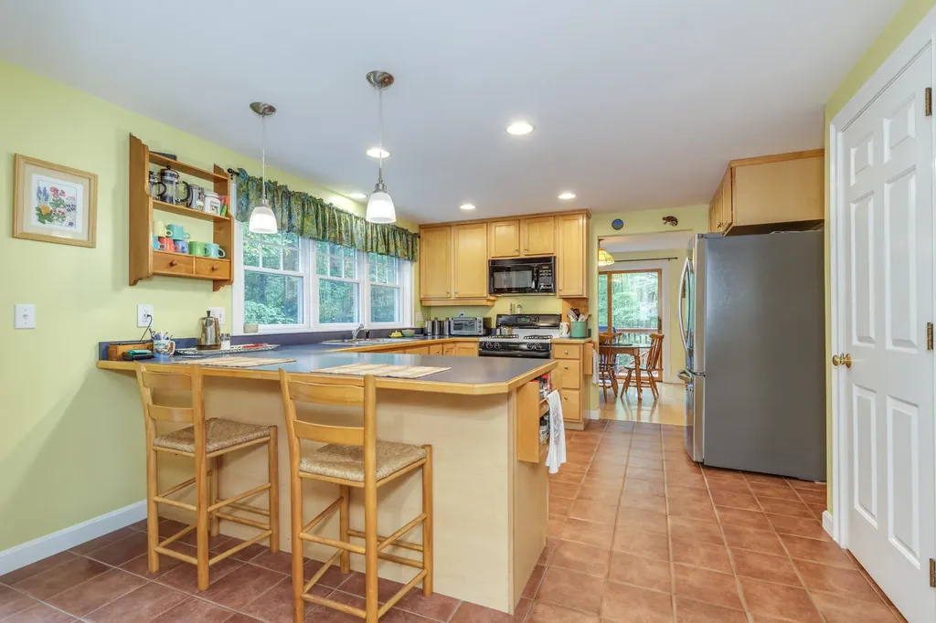 834 Borough Road Pembroke NH 03275