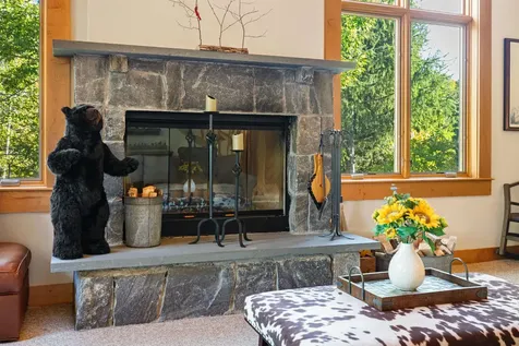 33 Fore Seasons Drive Wilmington VT 05363