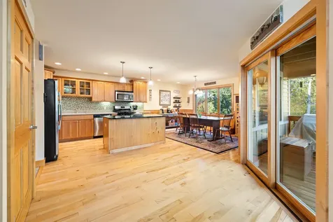 33 Fore Seasons Drive Wilmington VT 05363