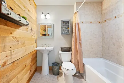 33 Fore Seasons Drive Wilmington VT 05363