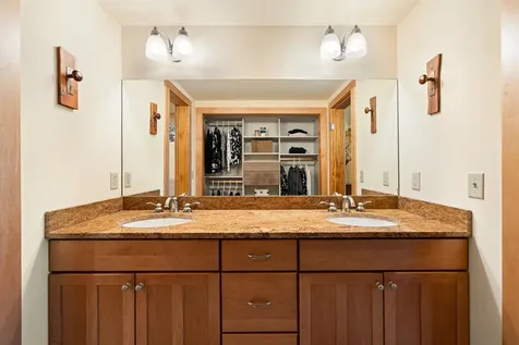 33 Fore Seasons Drive Wilmington VT 05363