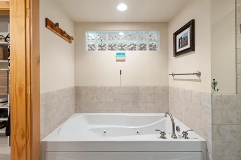 33 Fore Seasons Drive Wilmington VT 05363