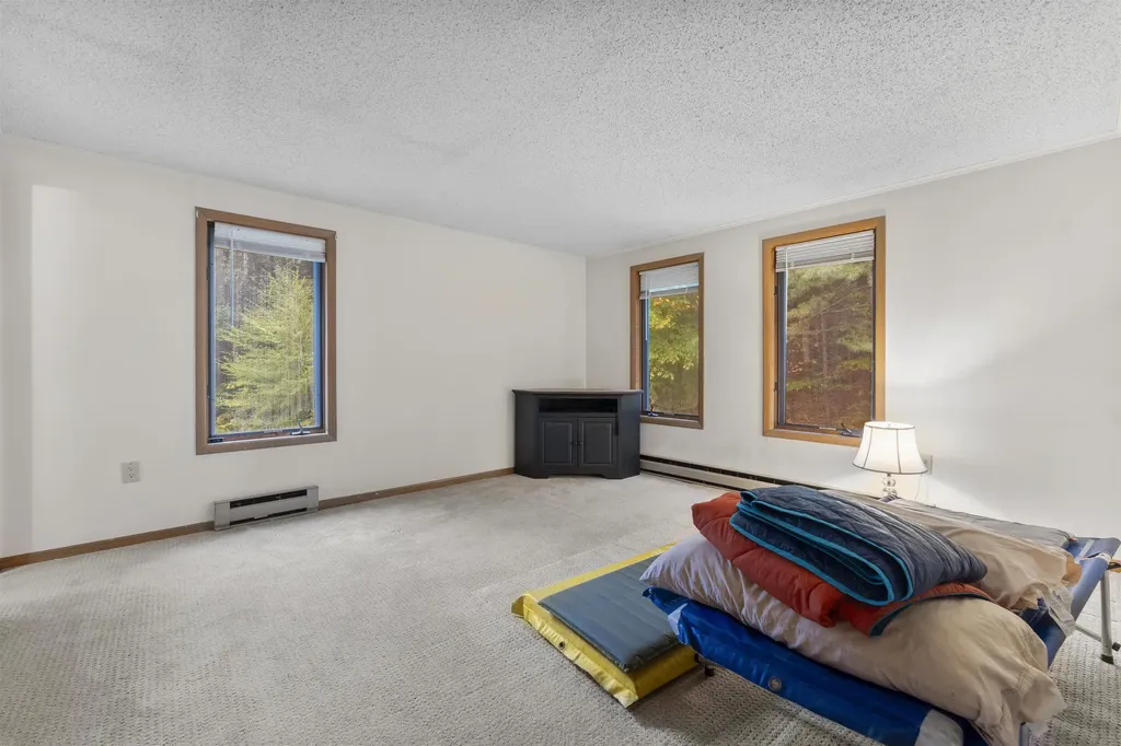 123 Oak Hill Road Wardsboro VT 05360