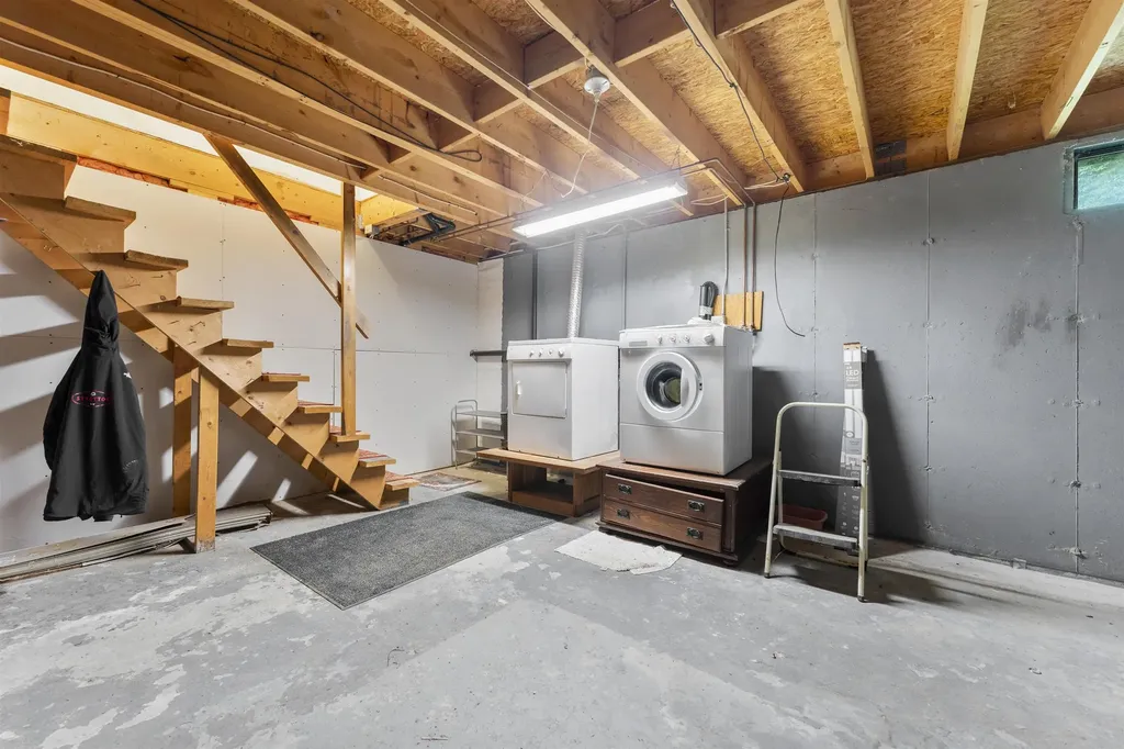 123 Oak Hill Road Wardsboro VT 05360