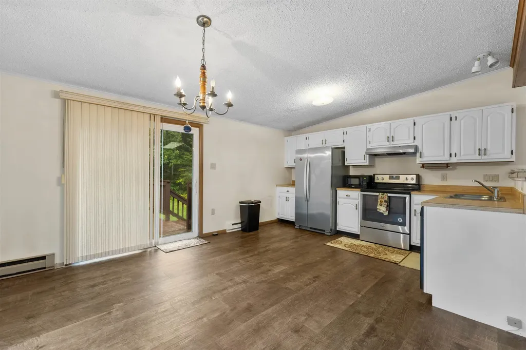 123 Oak Hill Road Wardsboro VT 05360