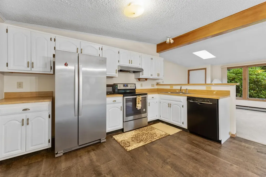 123 Oak Hill Road Wardsboro VT 05360