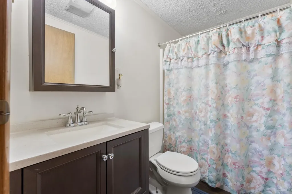 123 Oak Hill Road Wardsboro VT 05360