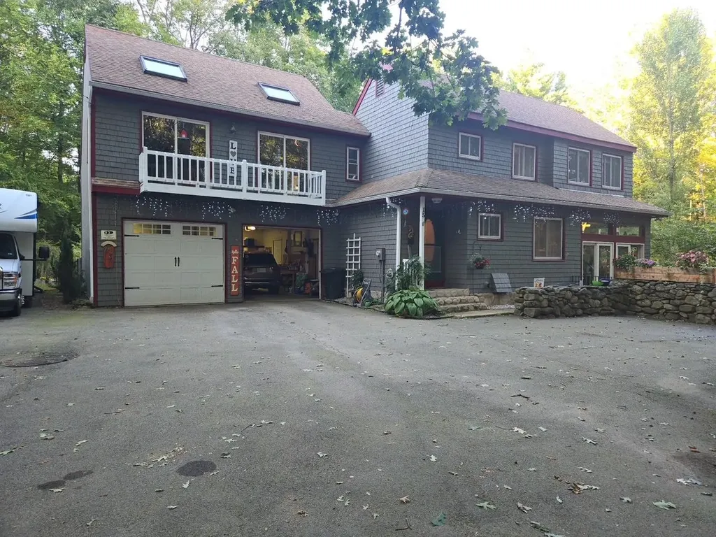 15 Fredwood Drive Chichester NH 03258