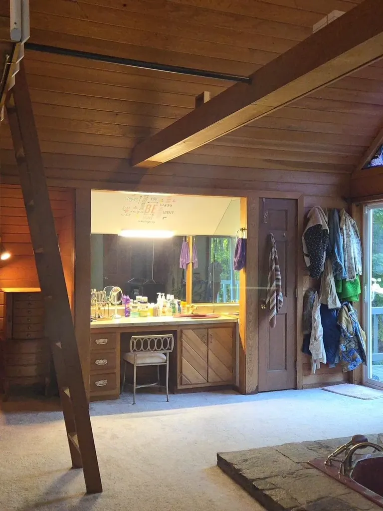 15 Fredwood Drive Chichester NH 03258