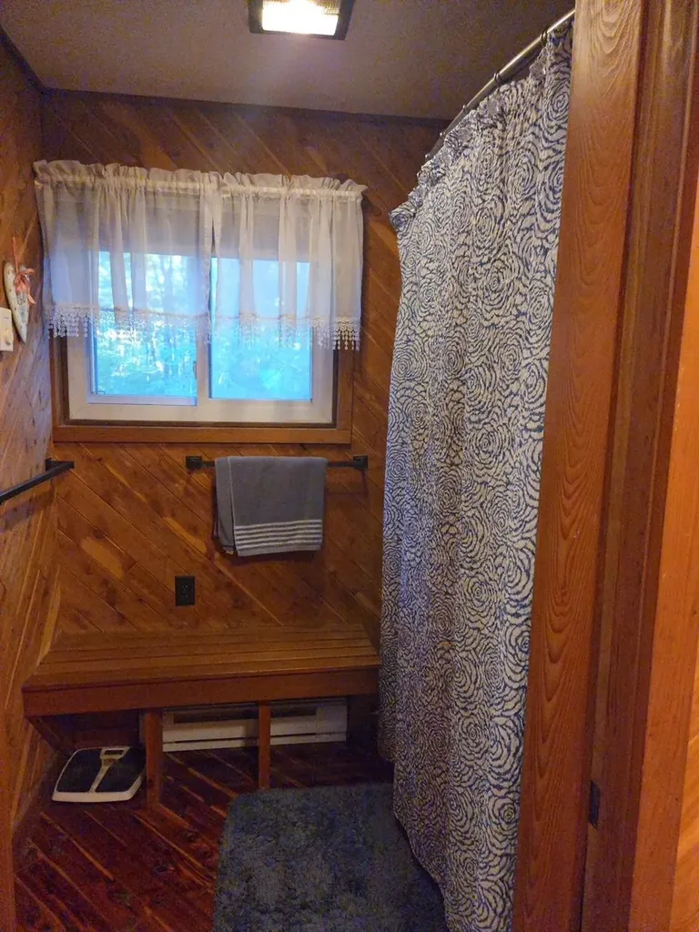 15 Fredwood Drive Chichester NH 03258