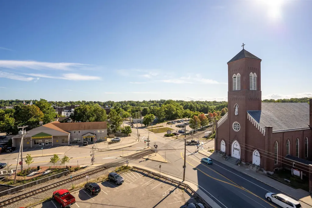 10 Fourth Street Dover NH 03820