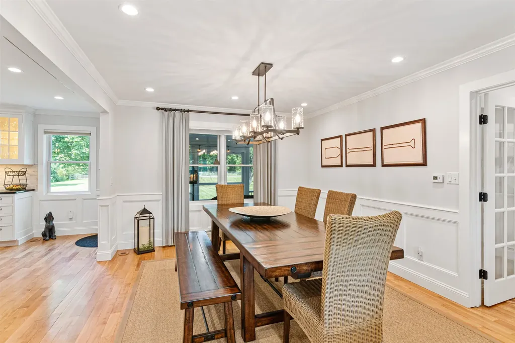 197 Middle Road Colchester VT 05446