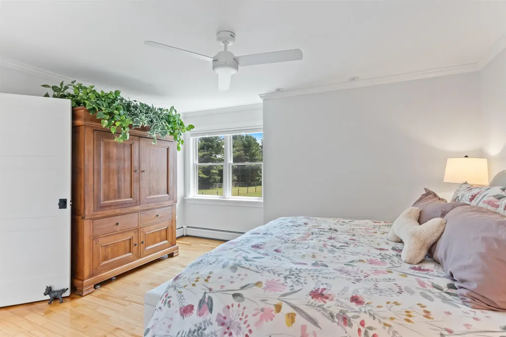 197 Middle Road Colchester VT 05446