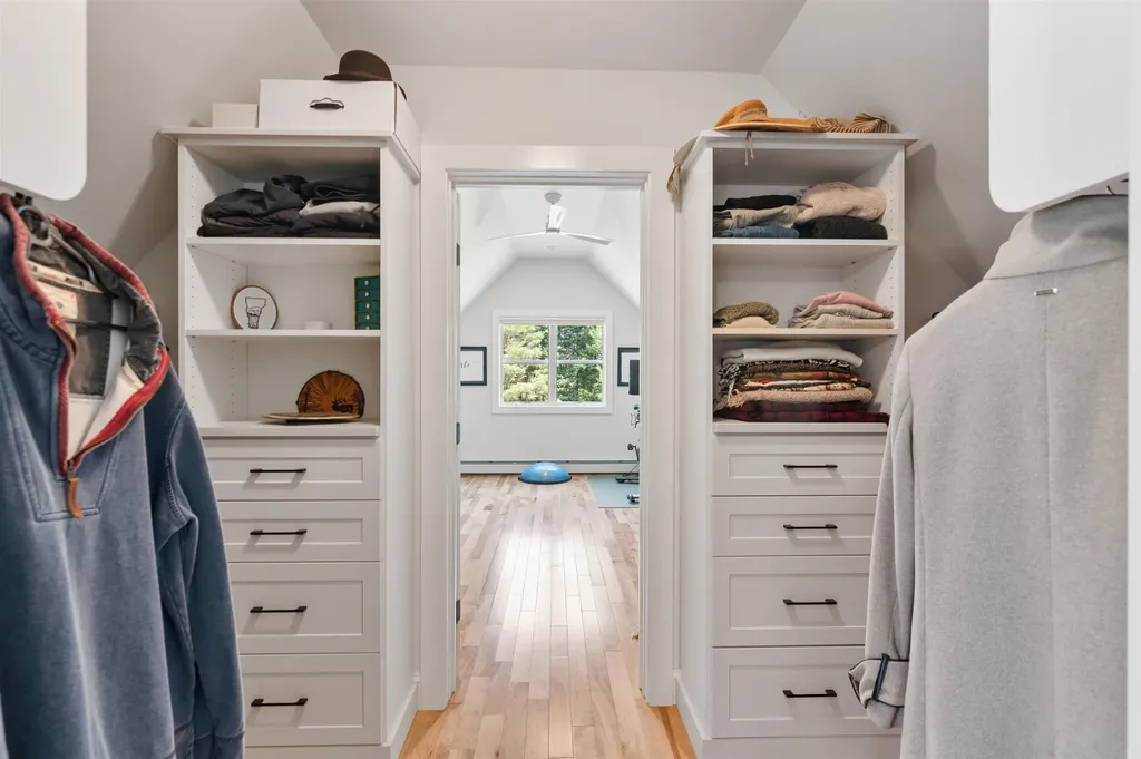 197 Middle Road Colchester VT 05446