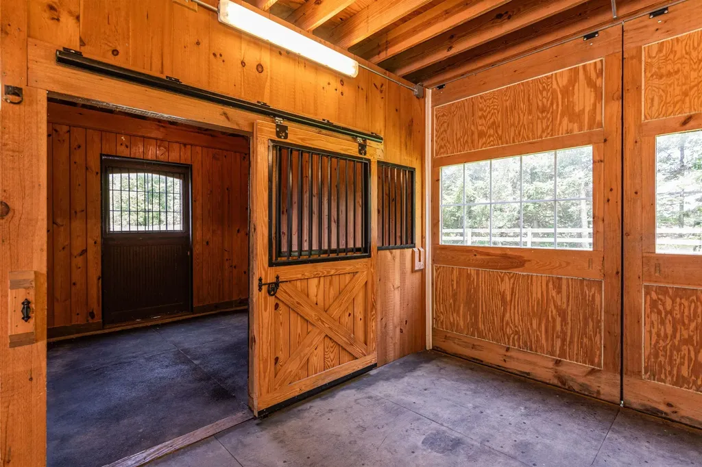 197 Middle Road Colchester VT 05446