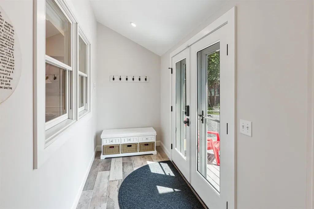 197 Middle Road Colchester VT 05446