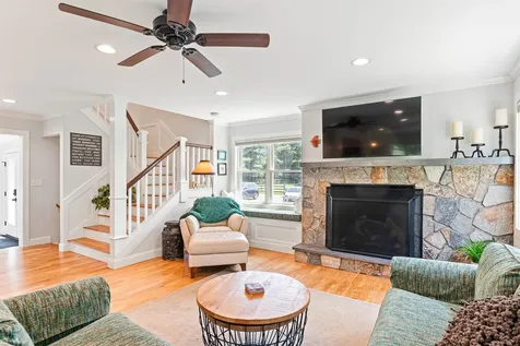 197 Middle Road Colchester VT 05446