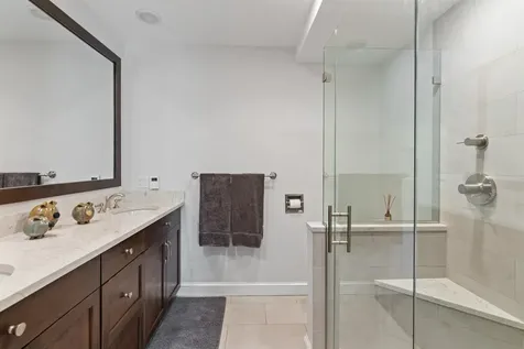 197 Middle Road Colchester VT 05446