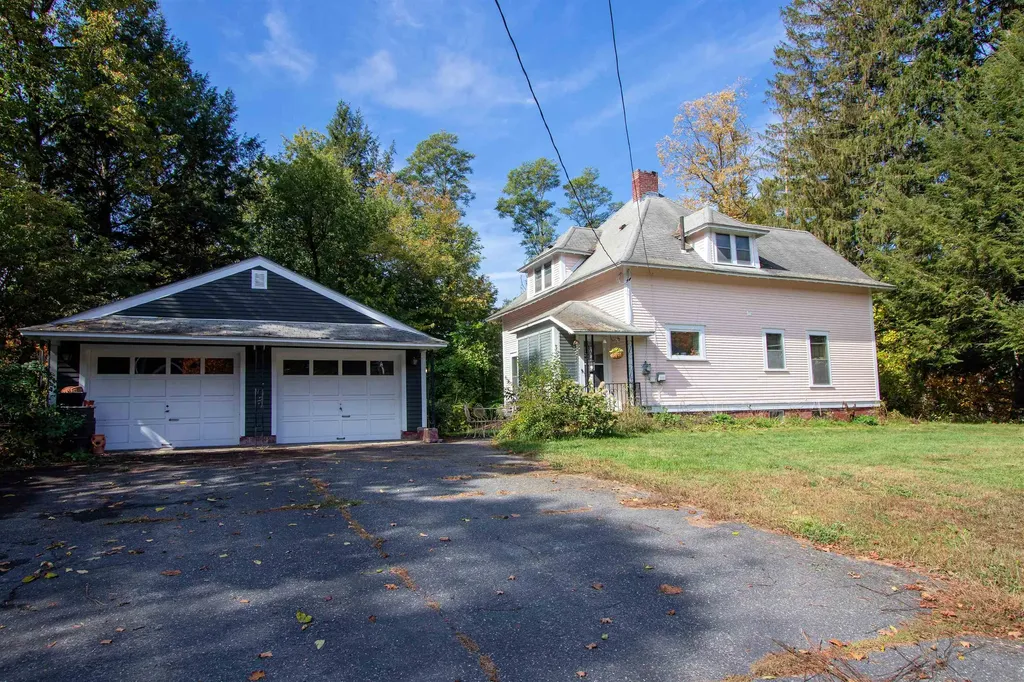 225 Charles Street Lyndon VT 05851