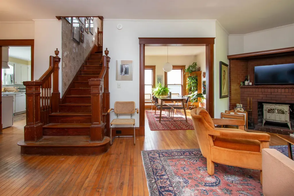 225 Charles Street Lyndon VT 05851