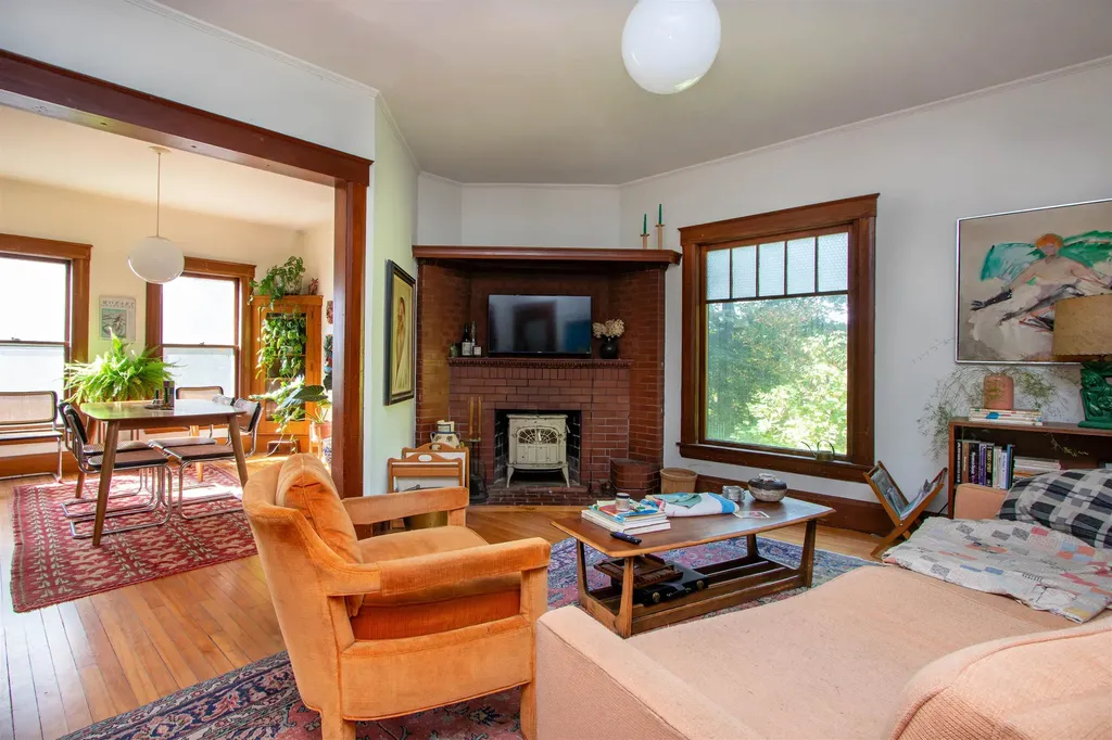 225 Charles Street Lyndon VT 05851