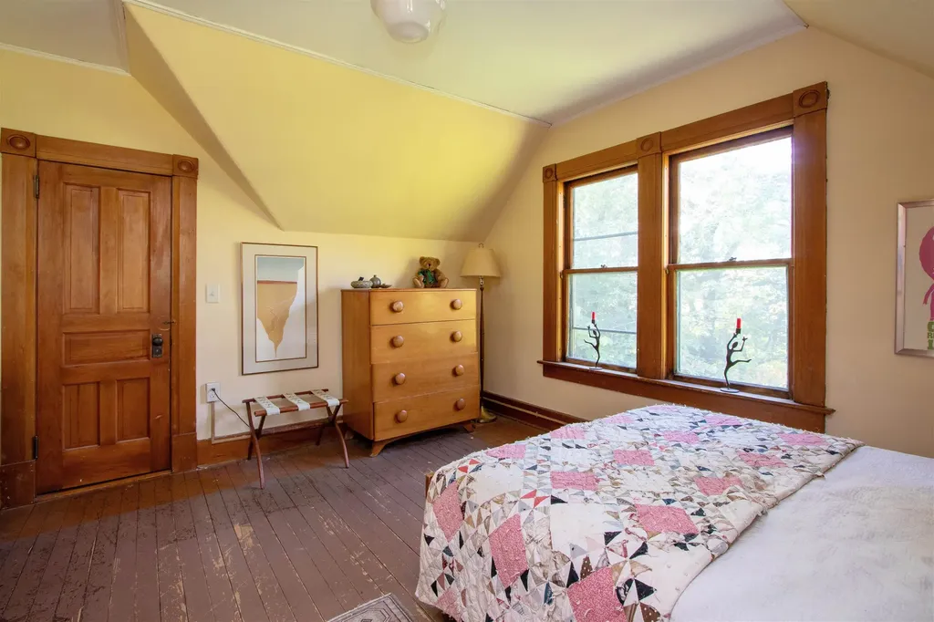 225 Charles Street Lyndon VT 05851