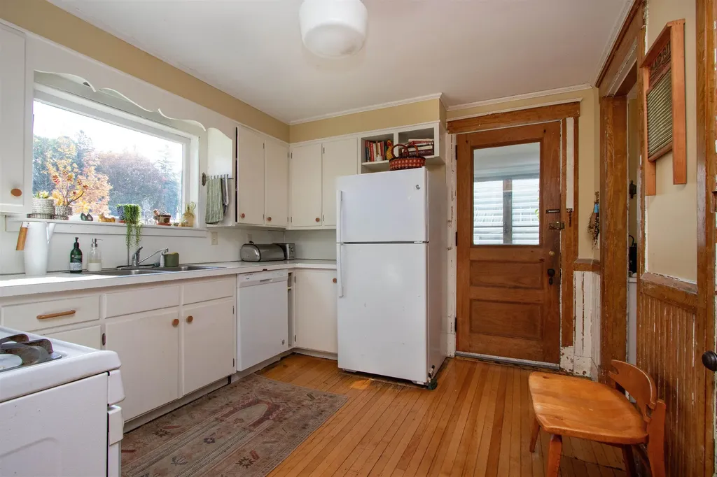 225 Charles Street Lyndon VT 05851