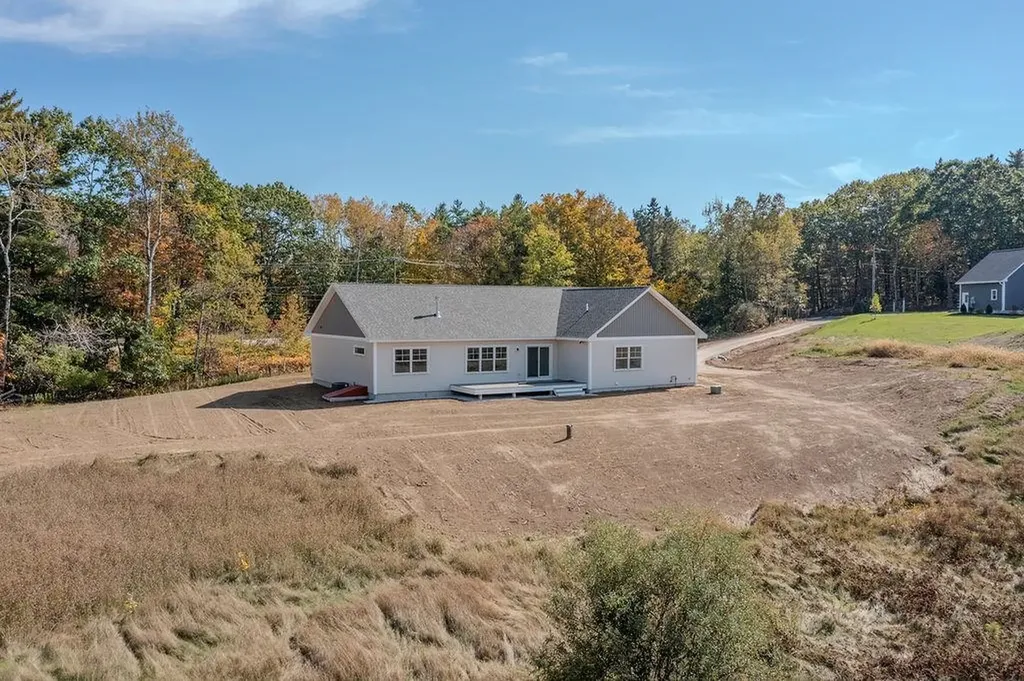 384 North River Road Epping NH 03042