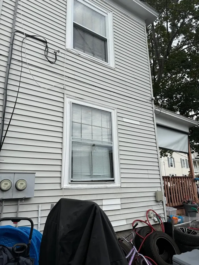 6 Ray Street Manchester NH 03104