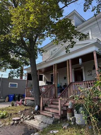 6 Ray Street Manchester NH 03104