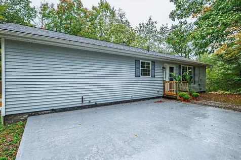 384 Cross Road Rochester NH 03867