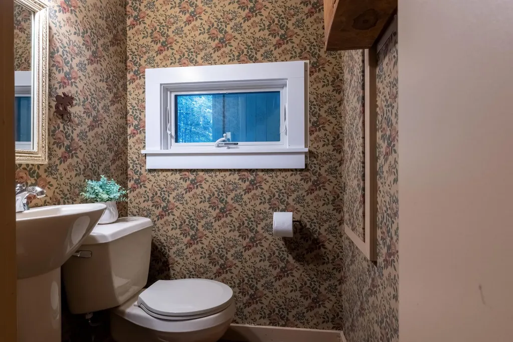 1163 Baker Turn Road Hartford VT 05059