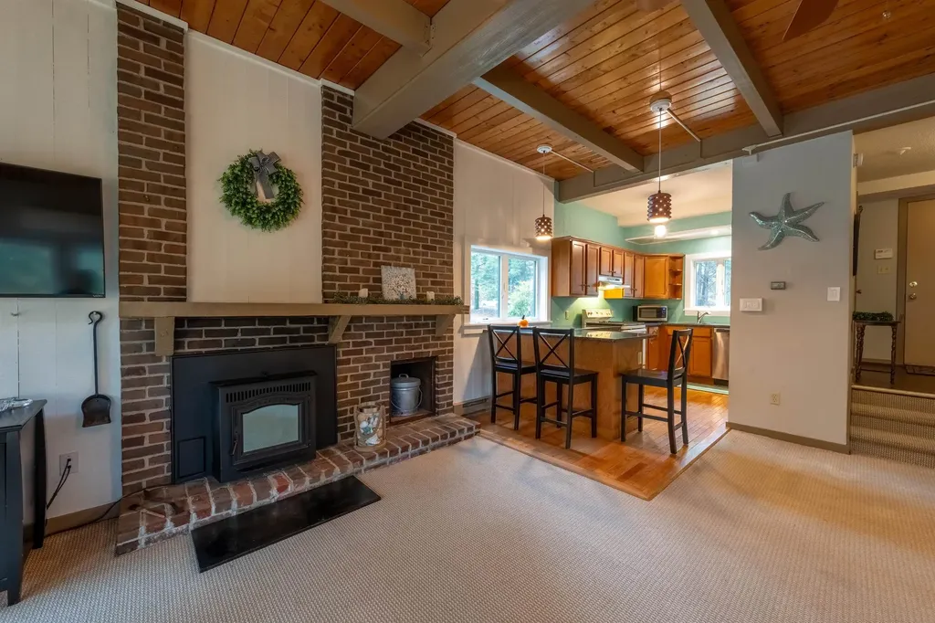 1163 Baker Turn Road Hartford VT 05059