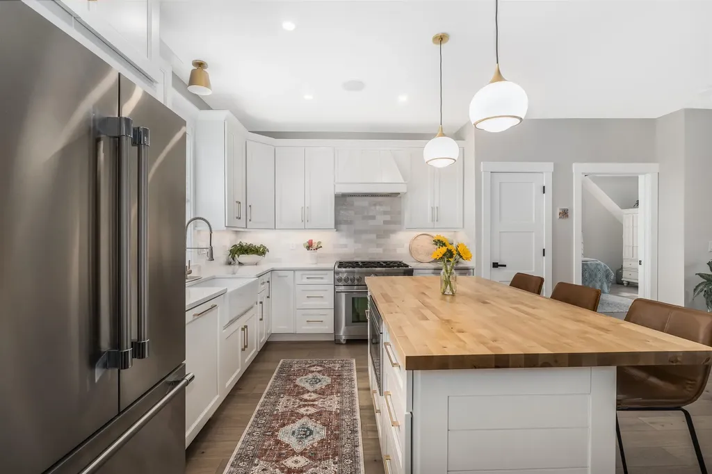 87 South Main Street Concord NH 03301-4828