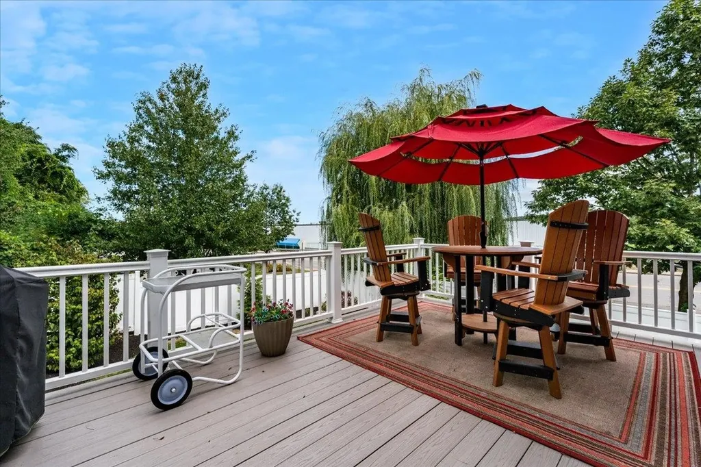 87 South Main Street Concord NH 03301-4828